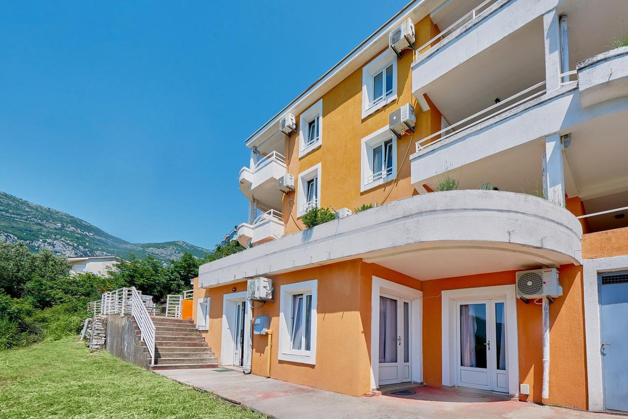 Апартаменти Relax Petrovac